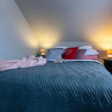 Zacisze Pod śmielcem Dom wakacyjny *