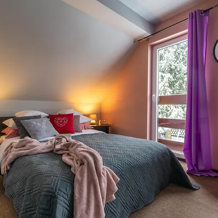 Zacisze Pod śmielcem Dom wakacyjny *